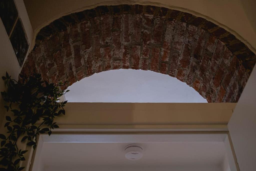 Casa Navi - Typical House By Navigli Appartement Milaan Buitenkant foto